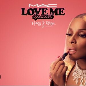 “SEND UR BEST OFFER?” “MAC Mary J Blige Cosmetics Love Me” Lipstick -Soft Pink 👄